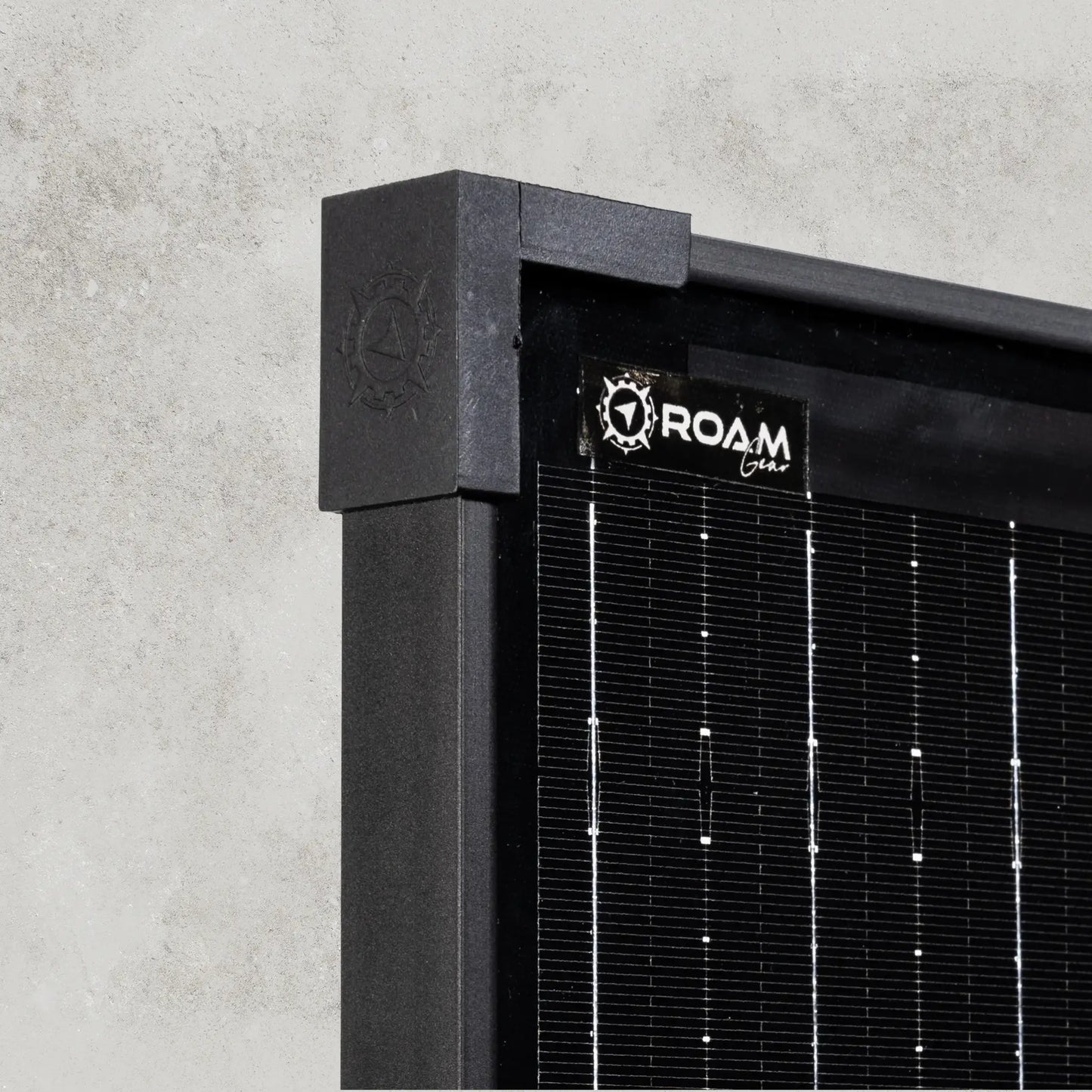 200W 12V Slimline Square Black Glass Solar Panel (20mm Frame) ROAM GEAR