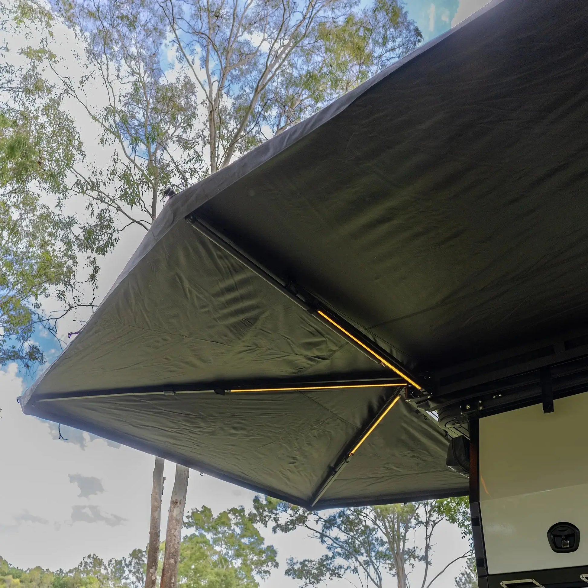Darkness XL Squared Pro BUSHWAKKA ADVENTURE GEAR