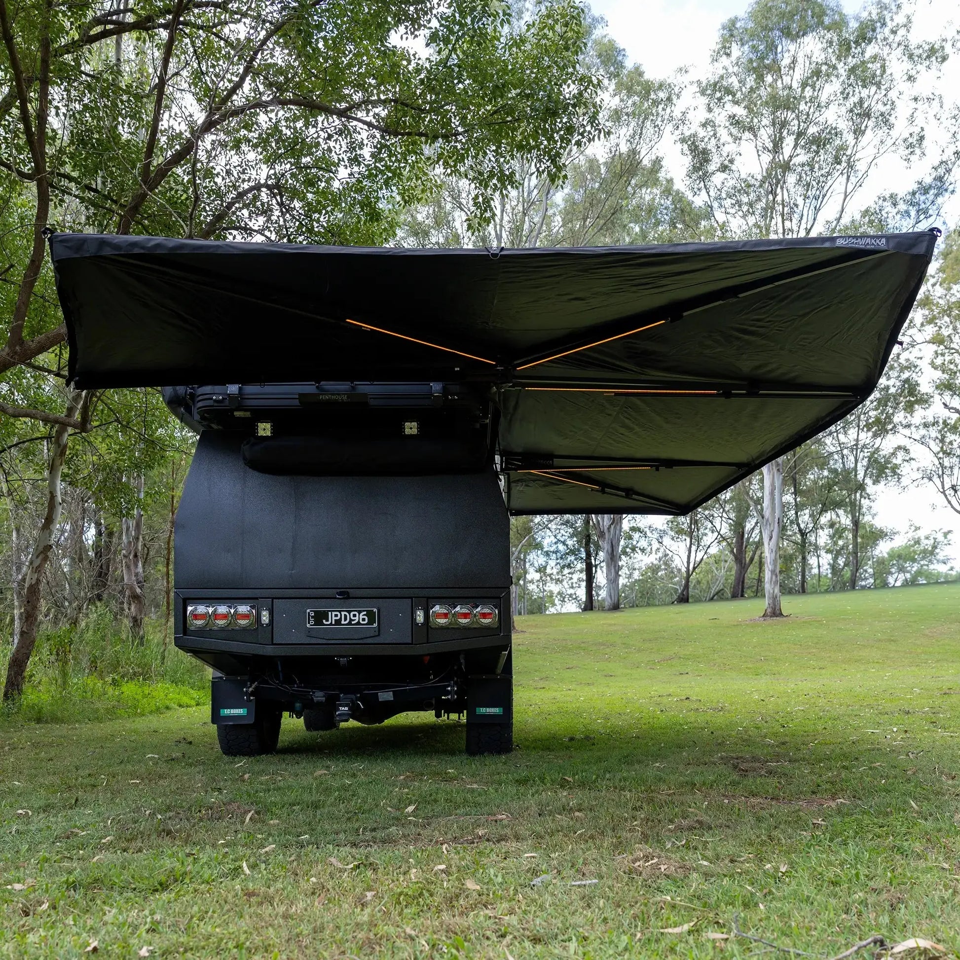 Darkness XL Squared Pro BUSHWAKKA ADVENTURE GEAR