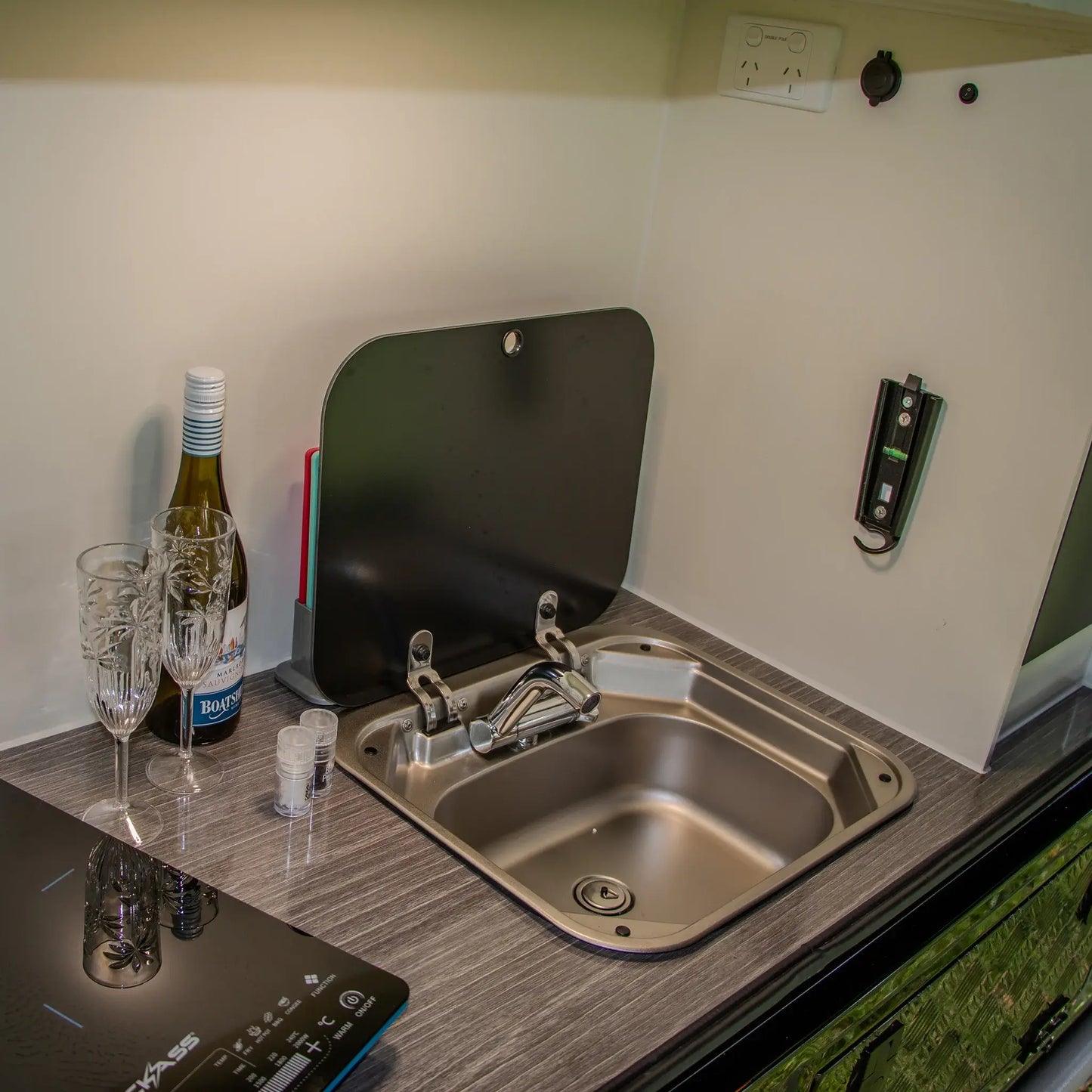 DROVER FAMILY - 16ft Camper