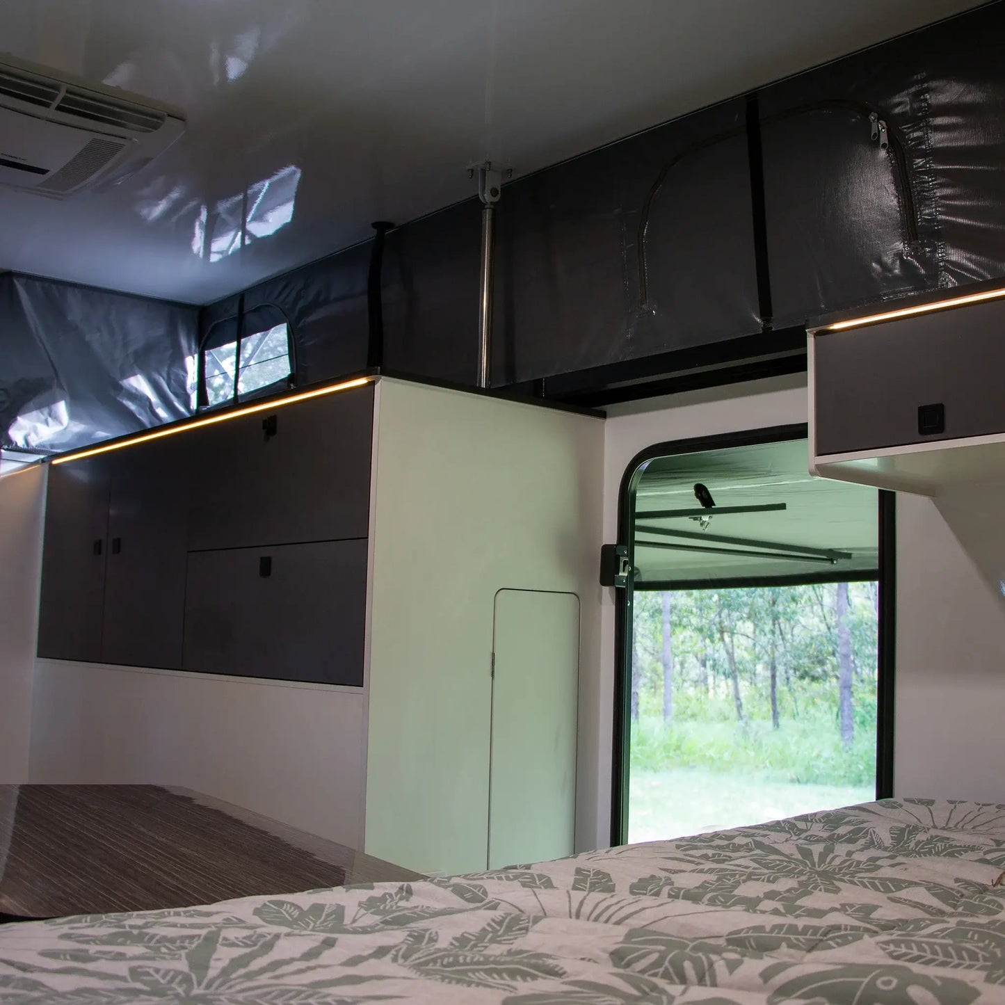 DROVER FAMILY - 16ft Camper