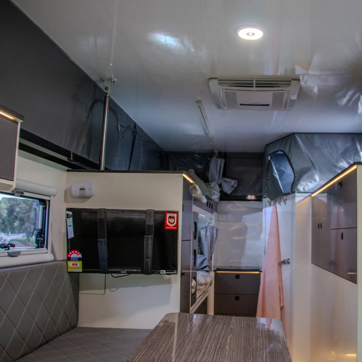 DROVER FAMILY - 16ft Camper