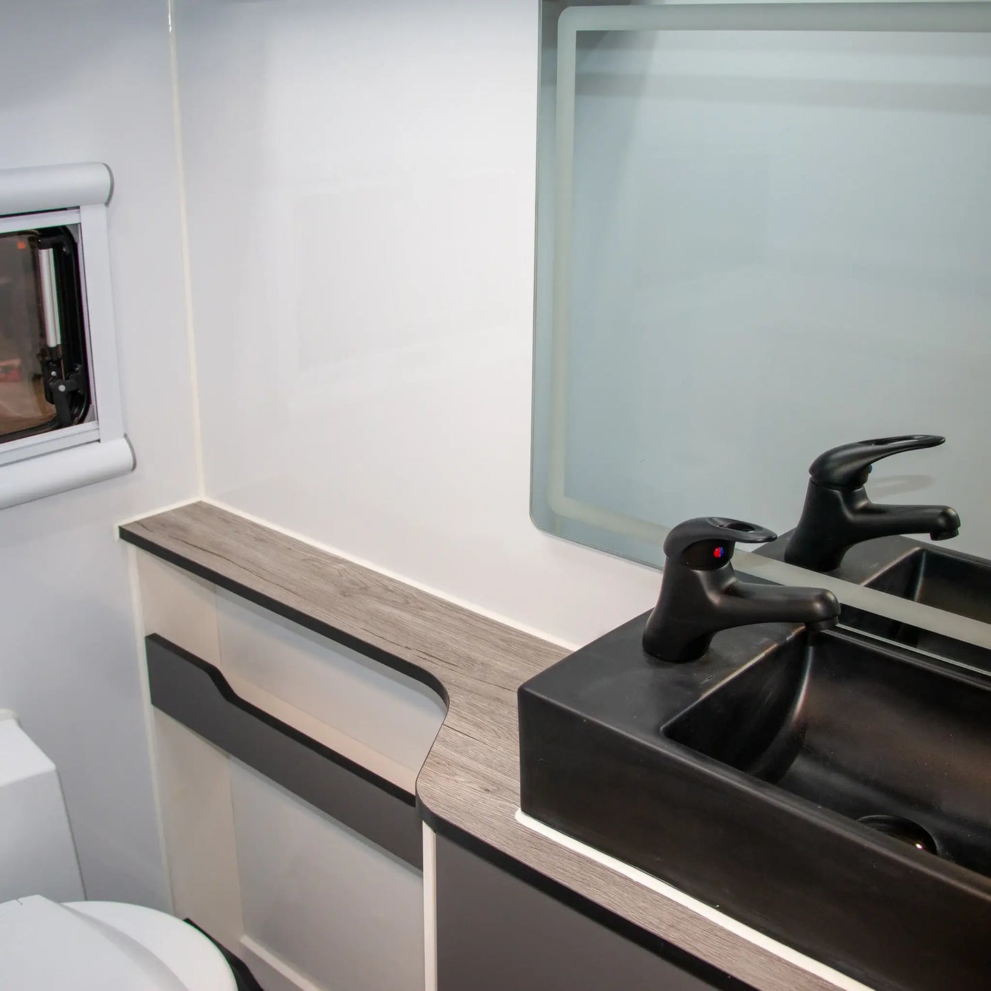 FAKAWI SST - 15ft Camper