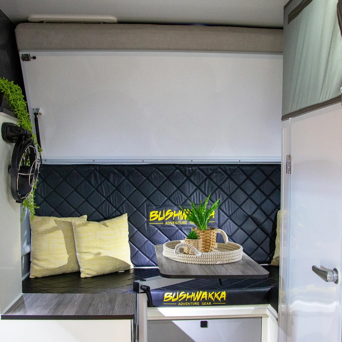 FAKAWI CLUB - 15ft Camper