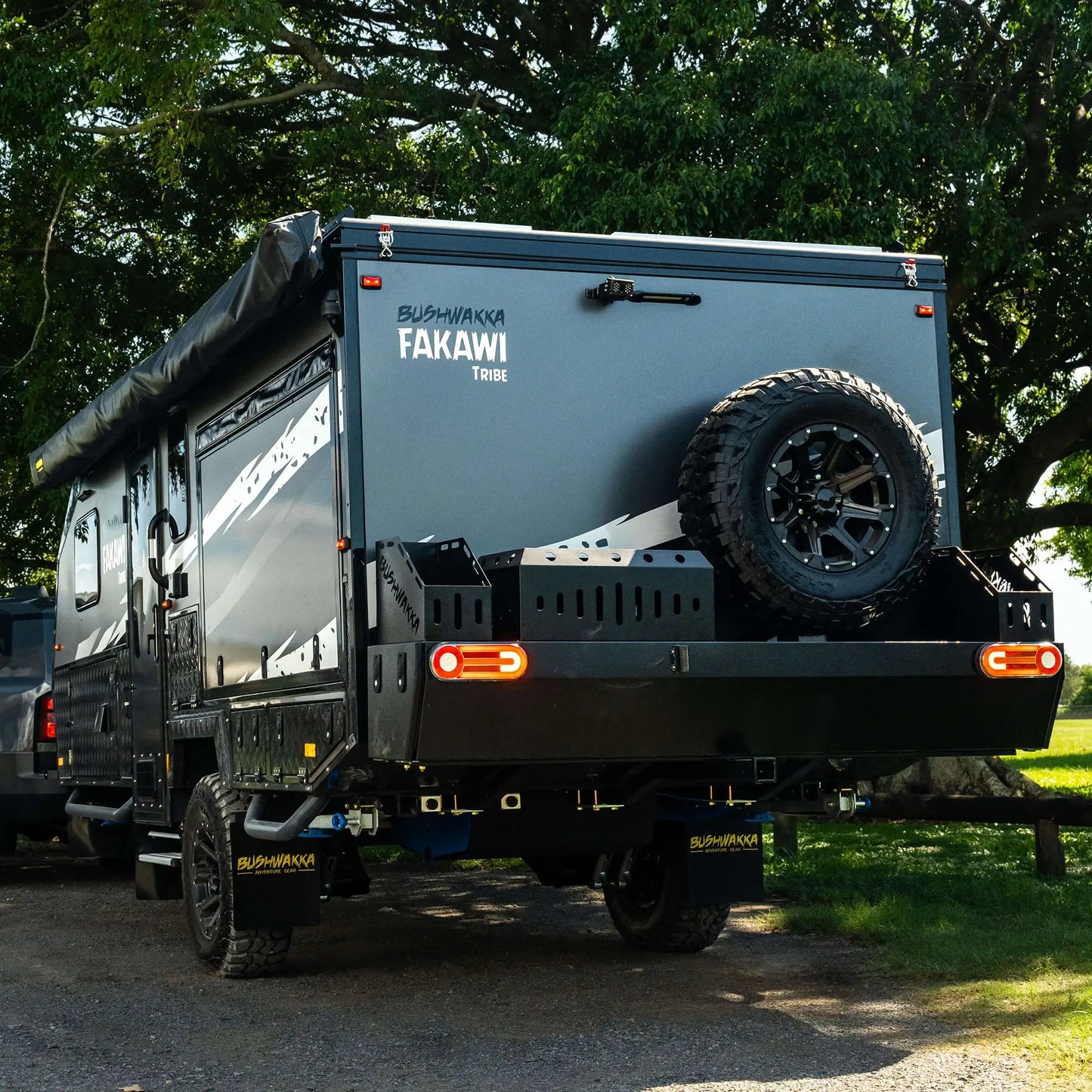 FAKAWI CLUB - 15ft Camper