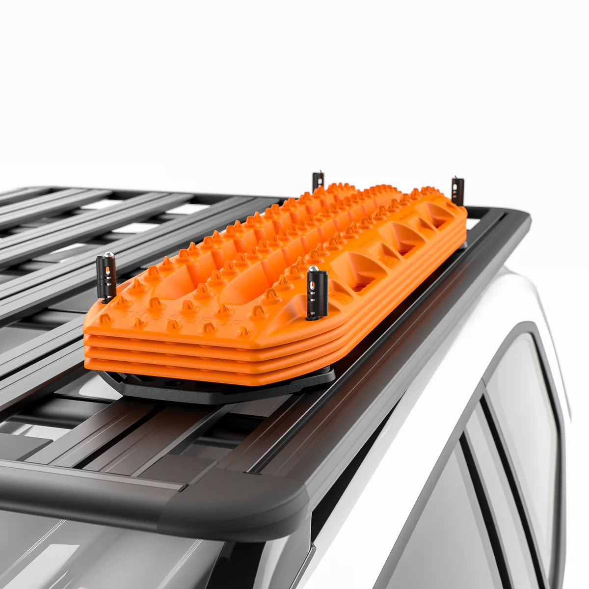 MAXTRAX Recovery Track Mounting Kit with Universal Pins