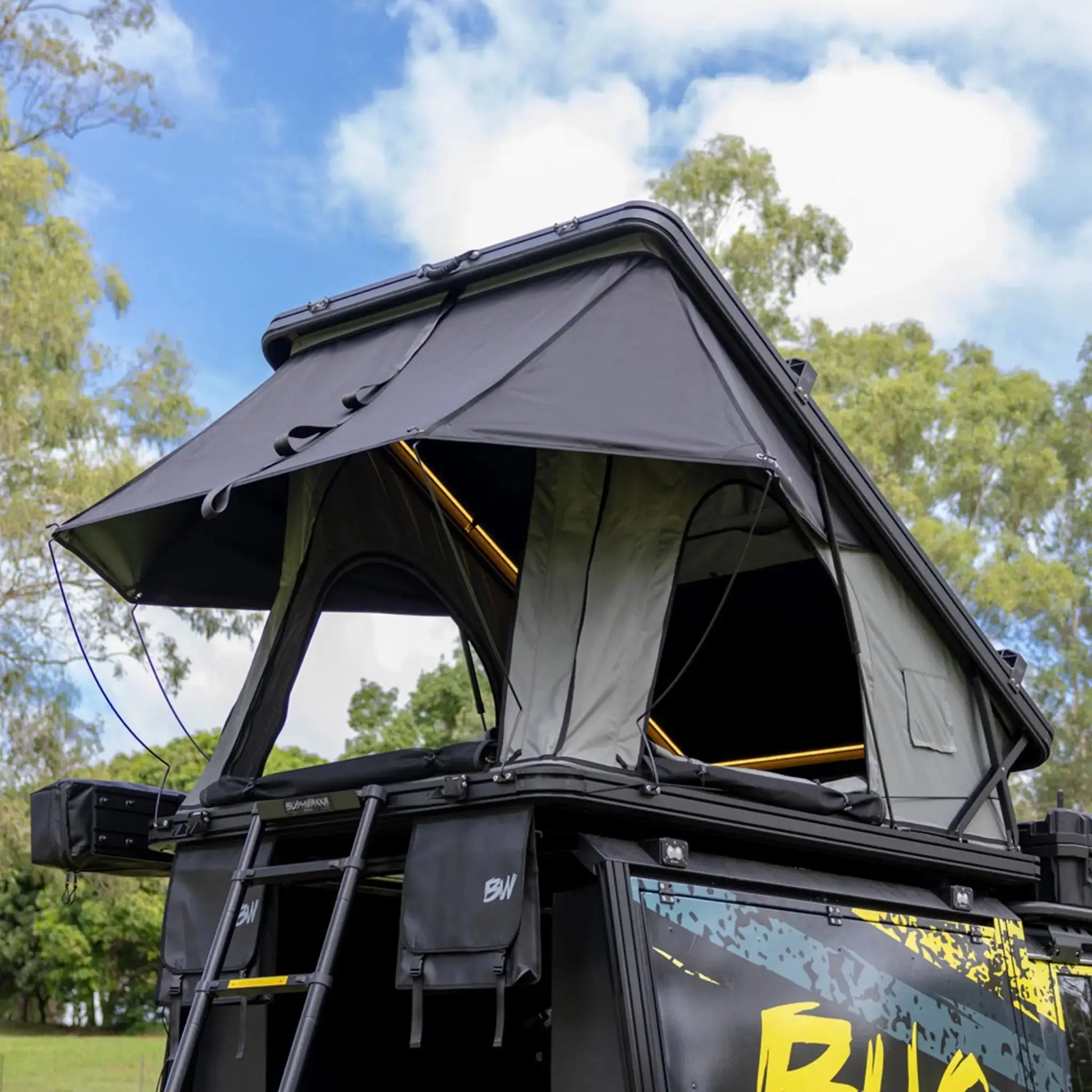 Shack BUSHWAKKA ADVENTURE GEAR