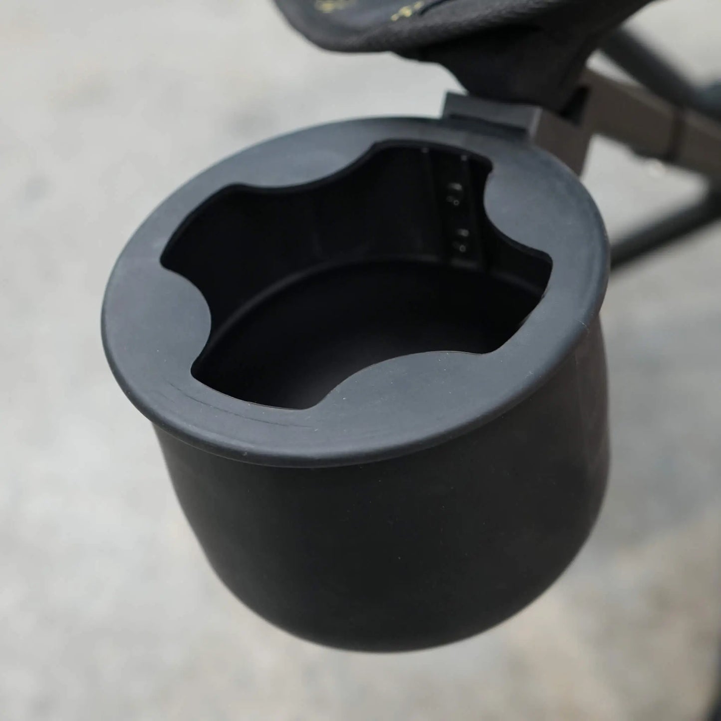 Lightweight Take 5 Chair with Cup Holder