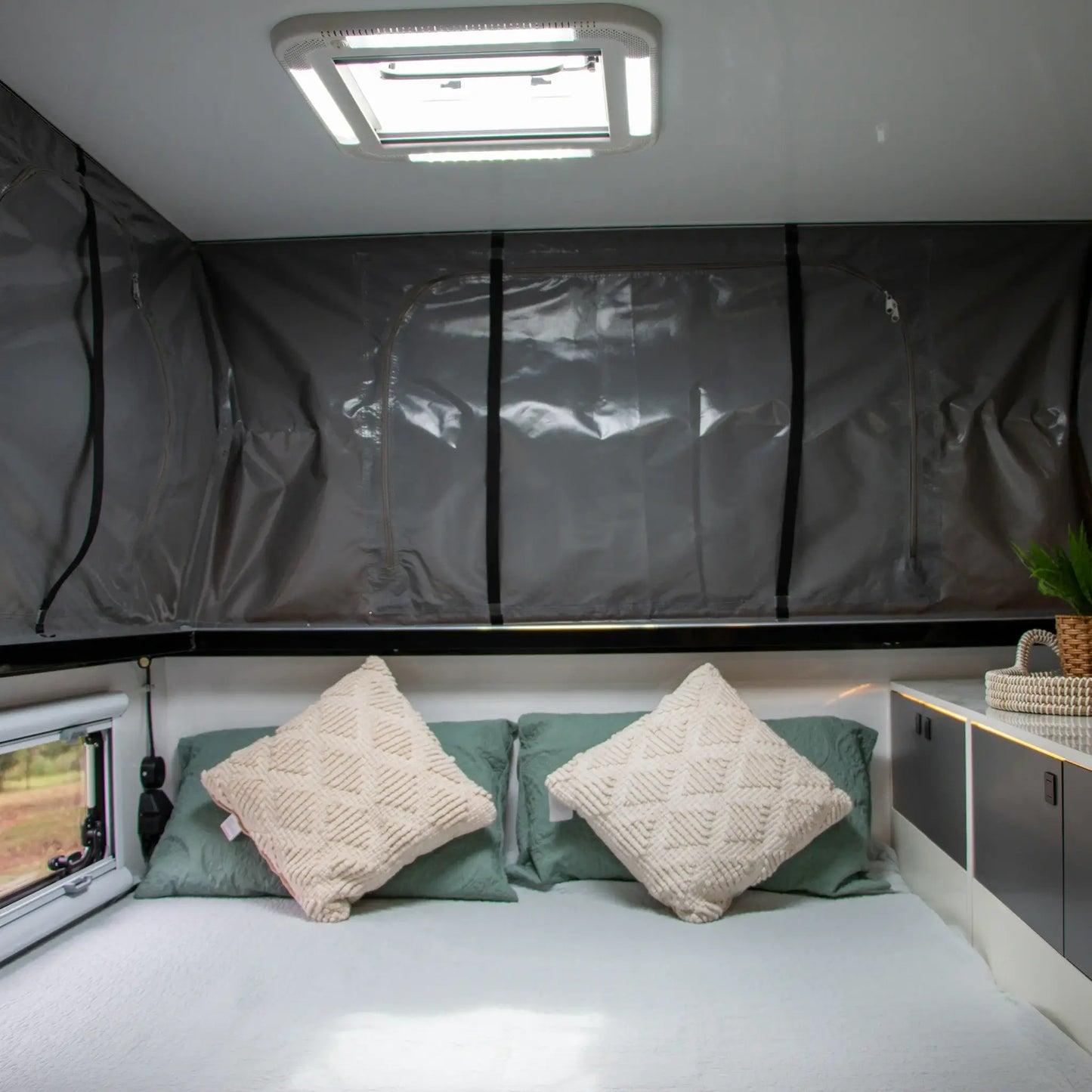 WEGO ES 12.6ft Camper